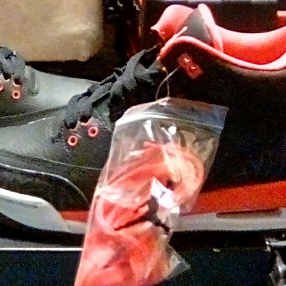 Air Jordan 3 Retro - Picture 2 of 5